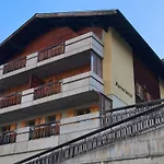 Panorama *