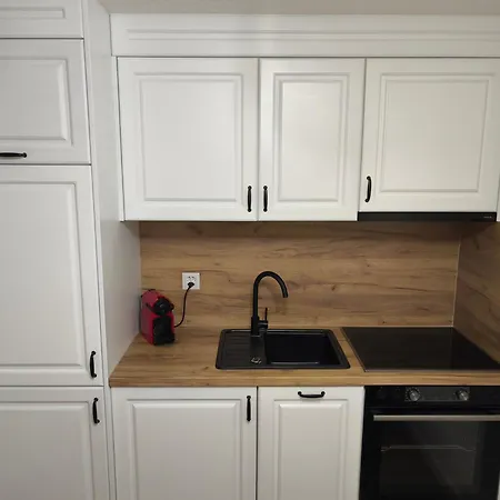 Panorama Apartment *